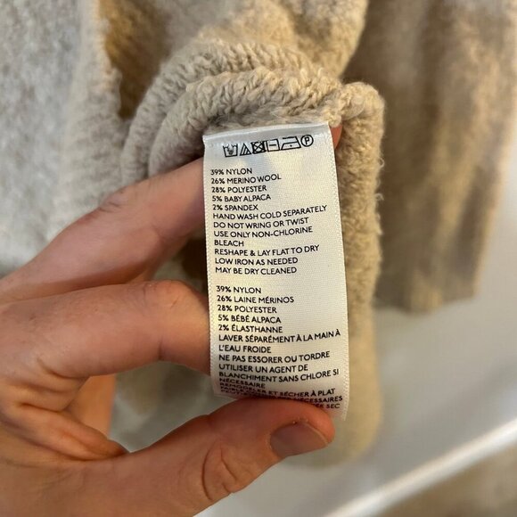 Anthropologie Wool Blend V-Neck Ivory Cream Oversized Sweater Women's Size Small - Picture 4 of 5